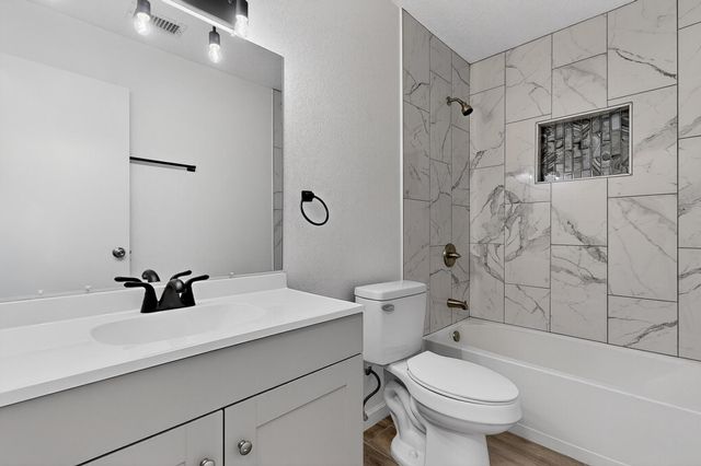 7705 Santa Maria Court NW, Albuquerque, NM 87120