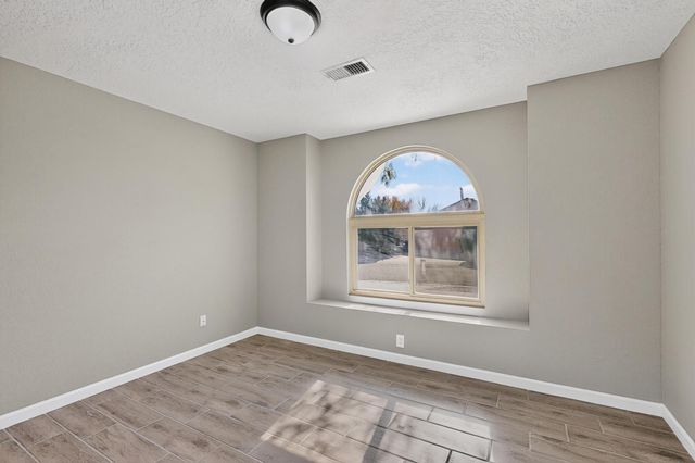 7705 Santa Maria Court NW, Albuquerque, NM 87120