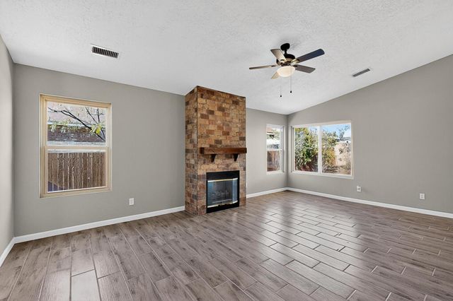 7705 Santa Maria Court NW, Albuquerque, NM 87120