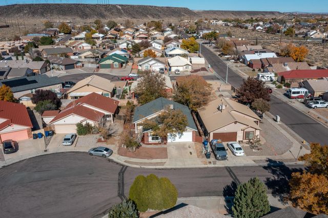 7705 Santa Maria Court NW, Albuquerque, NM 87120