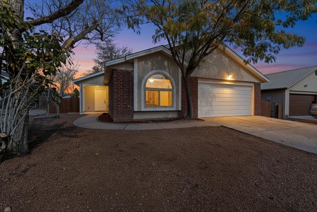 7705 Santa Maria Court NW, Albuquerque, NM 87120