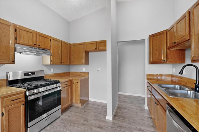 7705 Santa Maria Court NW, Albuquerque, NM 87120