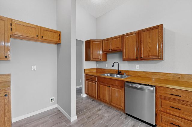 7705 Santa Maria Court NW, Albuquerque, NM 87120