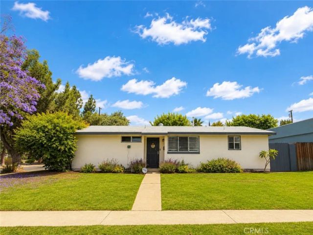 2501 Santa Ysabel, Fullerton, CA 92831