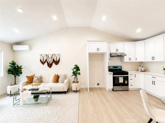 2501 Santa Ysabel, Fullerton, CA 92831