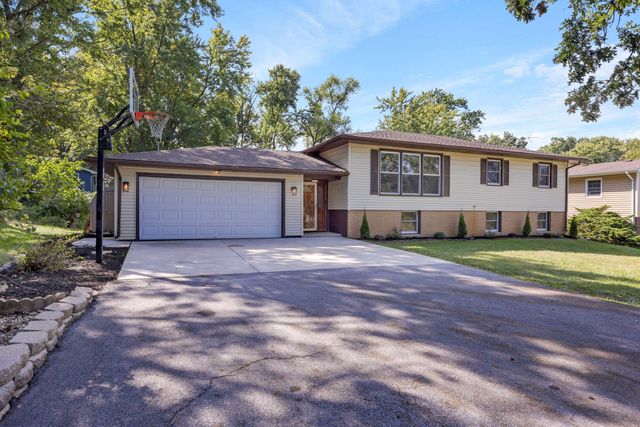 3709 W 121st Avenue, Crown Point, IN 46307