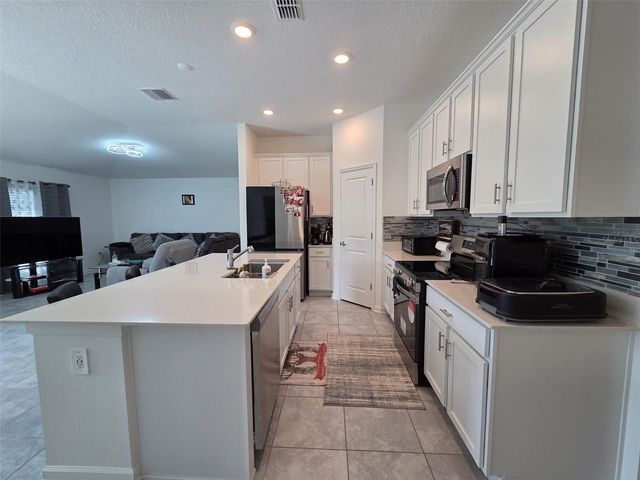 3949 AMBROSE AVENUE, Kissimmee, FL 34746