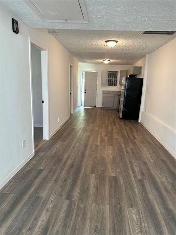 978 Ringold Street B, Houston, TX 77088