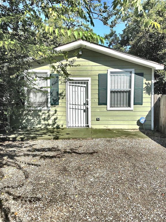 978 Ringold Street B, Houston, TX 77088