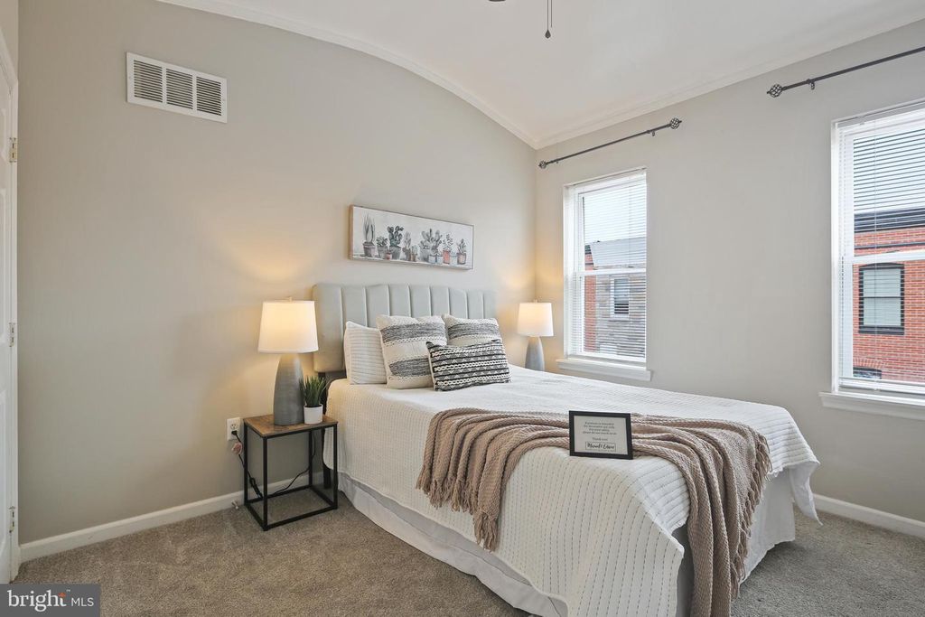 19 N STREEPER ST, Baltimore, MD 21224