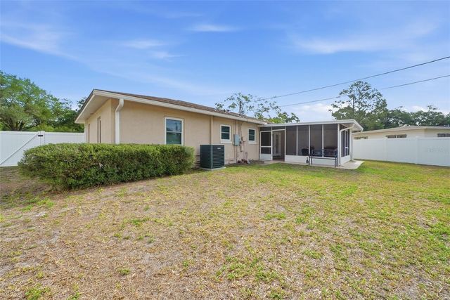 4943 WISHART BOULEVARD, Tampa, FL 33603