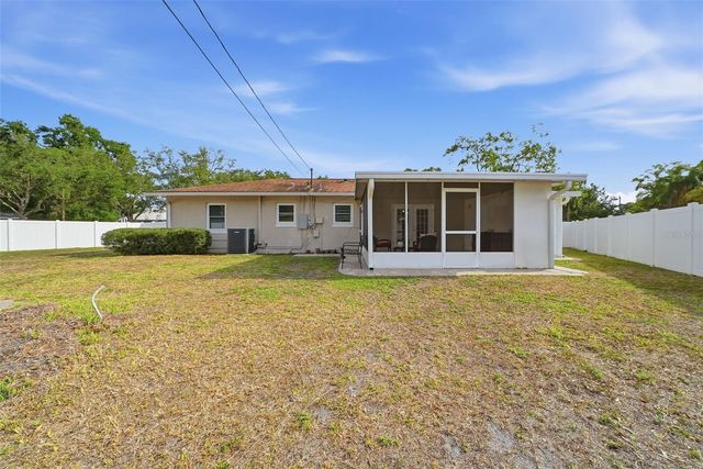 4943 WISHART BOULEVARD, Tampa, FL 33603