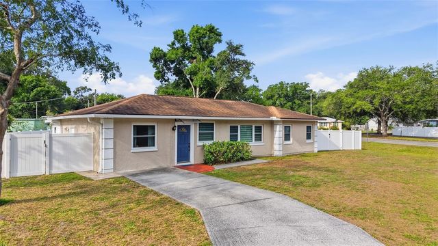 4943 WISHART BOULEVARD, Tampa, FL 33603