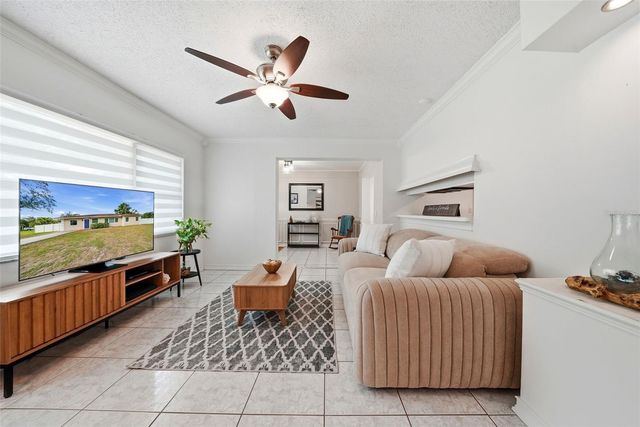 4943 WISHART BOULEVARD, Tampa, FL 33603