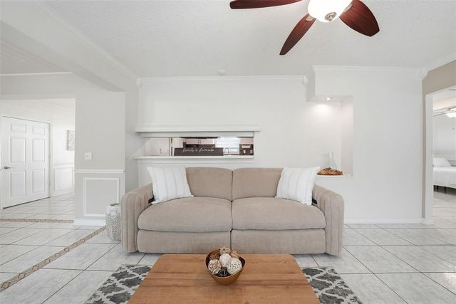 4943 WISHART BOULEVARD, Tampa, FL 33603