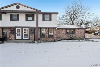 621 French Road R, Cheektowaga, NY 14227