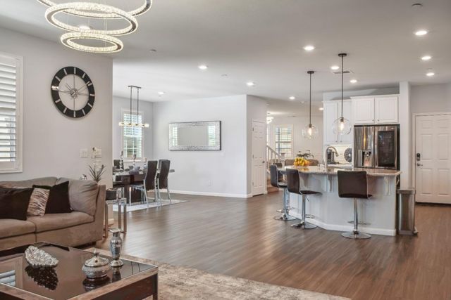5025 Maestro Way, Roseville, CA 95747