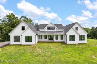 1100 Eastport Dock Rd, Monroe, TN 38573