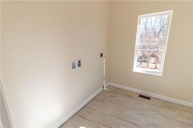 415 N 26th Street, St Joseph, MO 64501