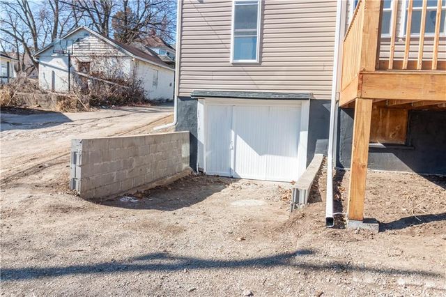 415 N 26th Street, St Joseph, MO 64501