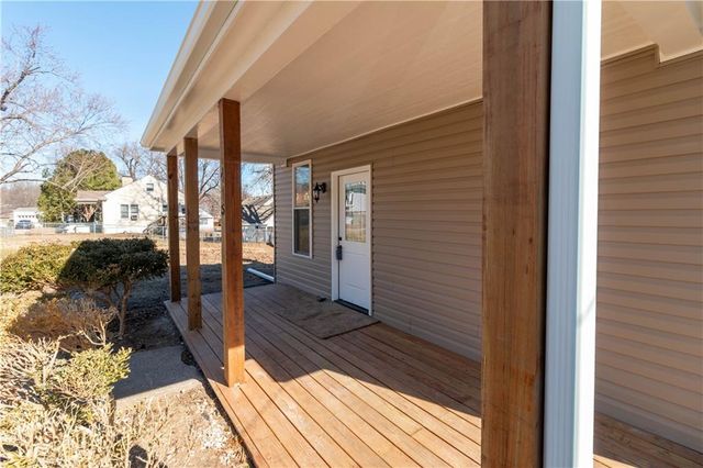 415 N 26th Street, St Joseph, MO 64501