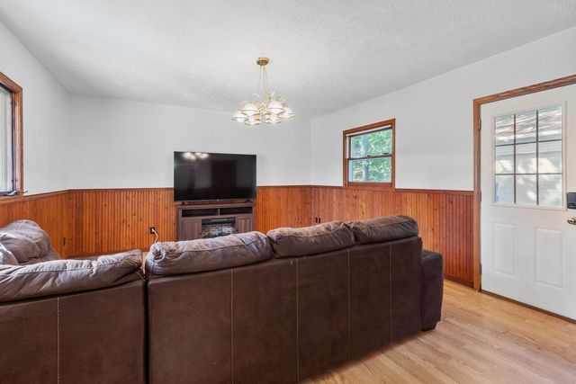 315 17th Avenue N, South Saint Paul, MN 55075