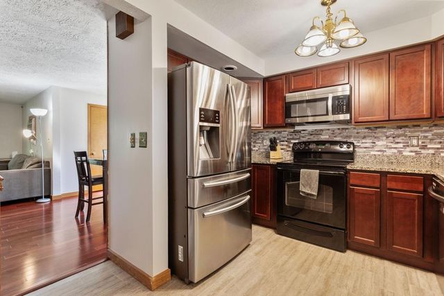 315 17th Avenue N, South Saint Paul, MN 55075
