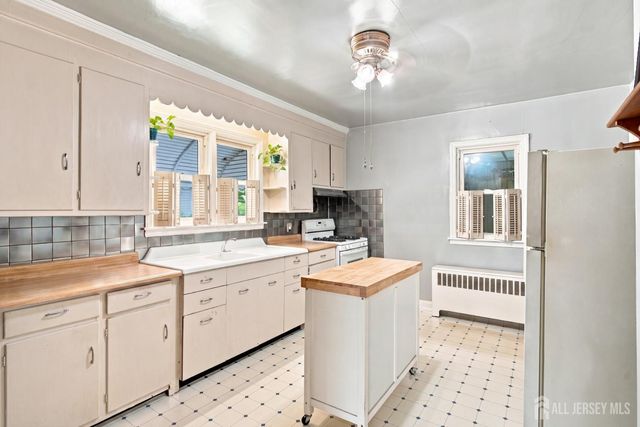 19 Pulawski Avenue, South River, NJ 08882