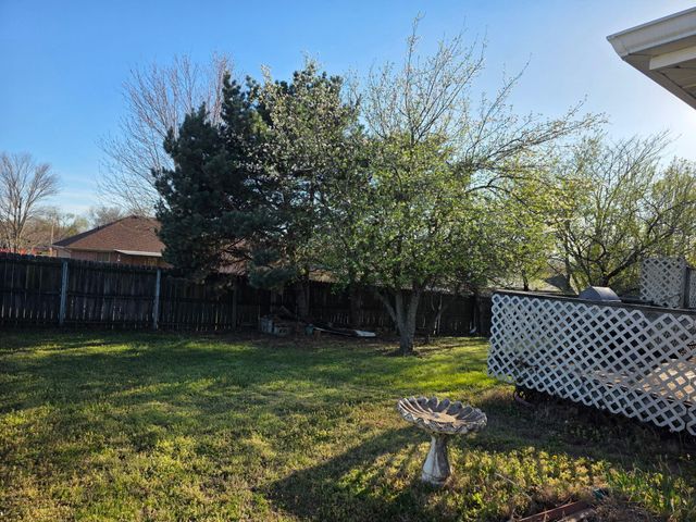 3502 W Village Terrace, Springfield, MO 65810