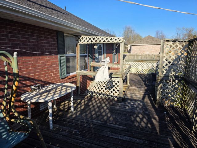 3502 W Village Terrace, Springfield, MO 65810