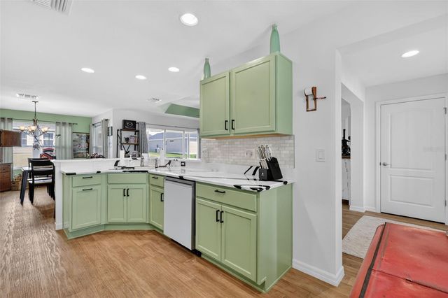 11367 LAUFERSKY LANE, Oxford, FL 34484