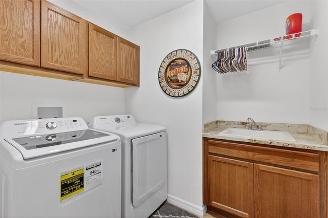 11367 LAUFERSKY LANE, Oxford, FL 34484