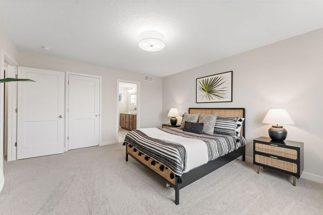 13721 Arrowhead Way, Rosemount, MN 55068
