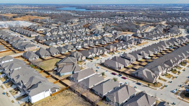 4113 Crossroads Court, Oak Point, TX 75068