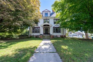 38 Oakley Road, Woonsocket, RI 02895