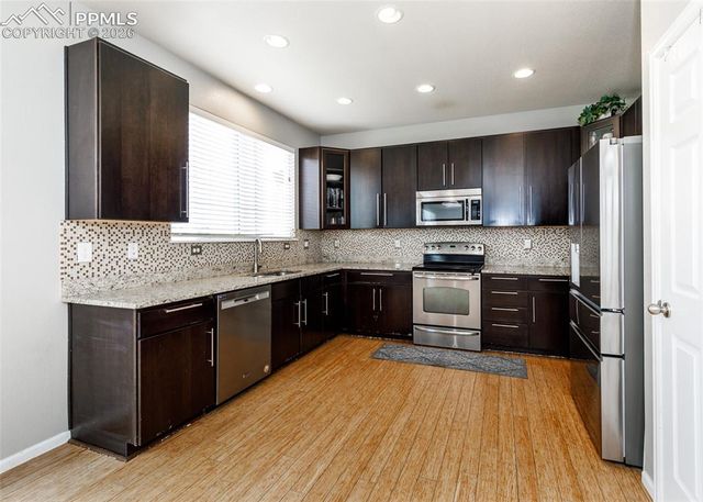 7724 Canyon Oak Drive, Colorado Springs, CO 80922
