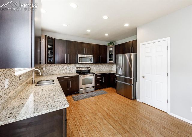 7724 Canyon Oak Drive, Colorado Springs, CO 80922