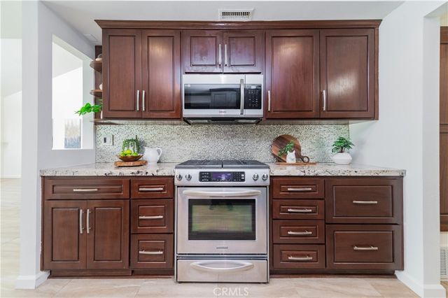 34 Stanford Court, Irvine, CA 92612