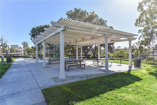 34 Stanford Court, Irvine, CA 92612