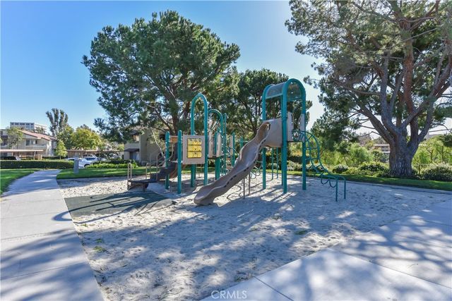 34 Stanford Court, Irvine, CA 92612