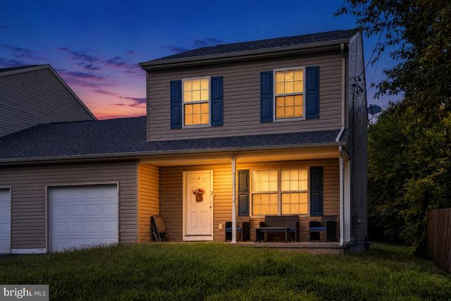 4 TYRONE AVE, New Castle, DE 19720