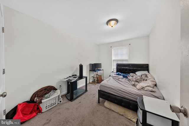4 TYRONE AVE, New Castle, DE 19720