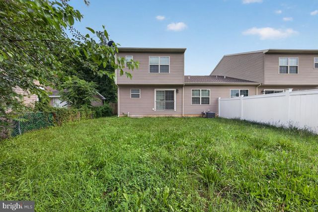 4 TYRONE AVE, New Castle, DE 19720