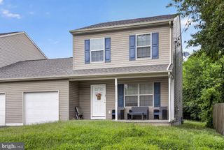 4 TYRONE AVE, New Castle, DE 19720