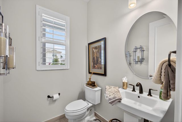 9374 Crestview Circle, Palm Beach Gardens, FL 33412