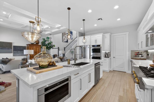 9374 Crestview Circle, Palm Beach Gardens, FL 33412