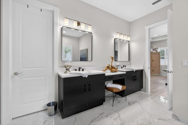 9374 Crestview Circle, Palm Beach Gardens, FL 33412