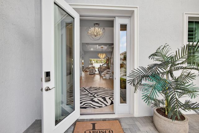 9374 Crestview Circle, Palm Beach Gardens, FL 33412