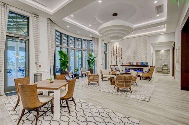 9374 Crestview Circle, Palm Beach Gardens, FL 33412