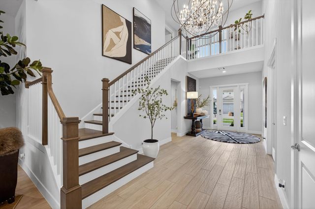 9374 Crestview Circle, Palm Beach Gardens, FL 33412